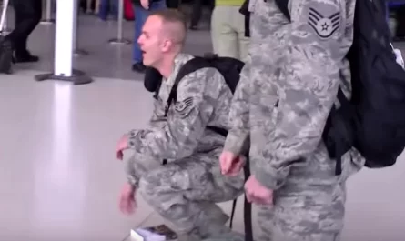 Serviceman Drops To His Knees When His Moms And Dads Aren't There To Greet Him